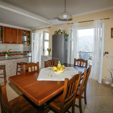 Apartment Casa Lucia *